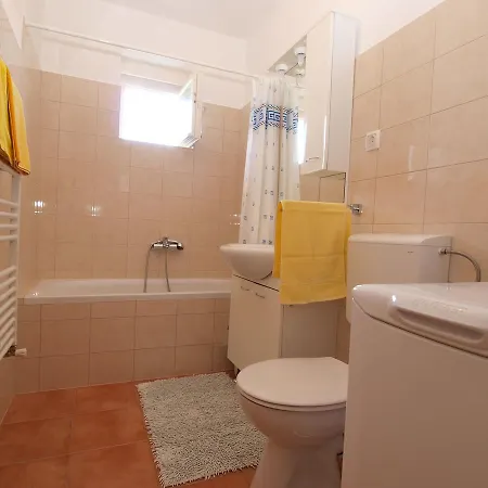 Silva 1133 Apartment